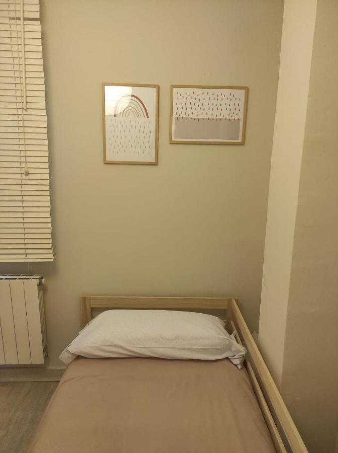 Apartamento En Viladecans Cerca Del Aeropuerto Eksteriør billede