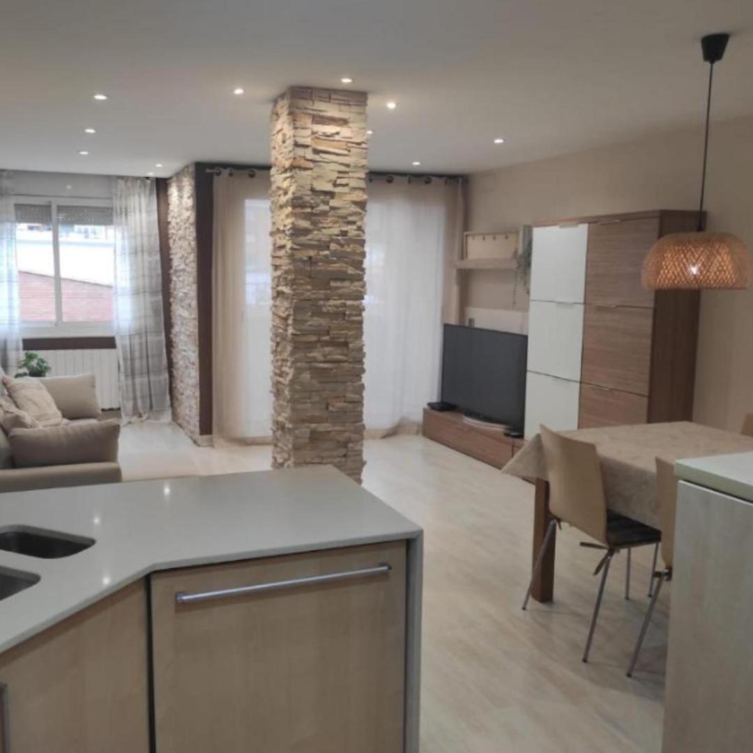 Apartamento En Viladecans Cerca Del Aeropuerto Eksteriør billede